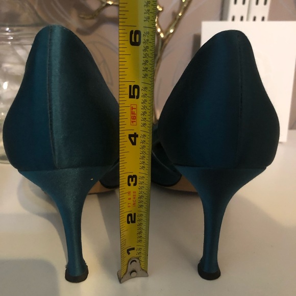 ⬇️$450 MANOLO BLAHNIK embellished d’orsay pump - Picture 7 of 7